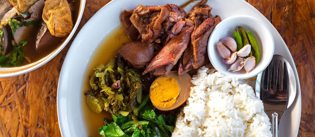 Khun Chanok - Frauenfeld