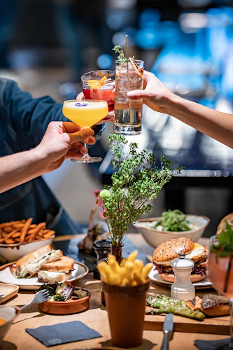 ART HOUSE Rooftop Bar & Lounge - Basel