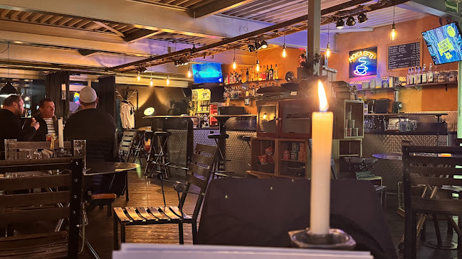 Tacho Cafe Bar - Gastronomie und Hotellerie