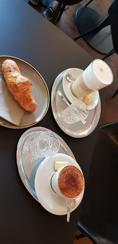 Comentarii opinii despre Café Bucher