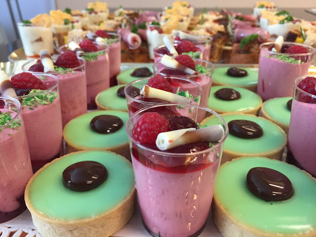 Cours de pâtisserie et Service traiteur Sàrl - Gastronomie und Hotellerie