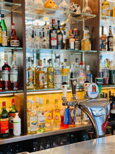 Café des Forces Motrices - Gastronomie und Hotellerie