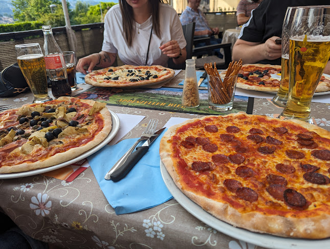 Osteria Pizzeria Pazzallo - Gastronomie und Hotellerie