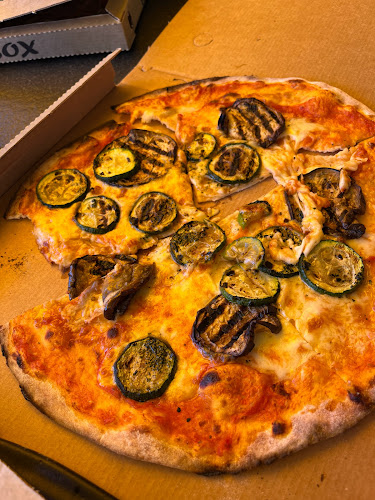 Opinii despre Ristorante Pizzeria B&B Del Ponte Minusio în Minusio - Gastronomie und Hotellerie