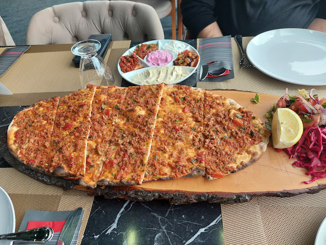 Golden Shisha Lounge & Mix Grill - Gastronomie und Hotellerie