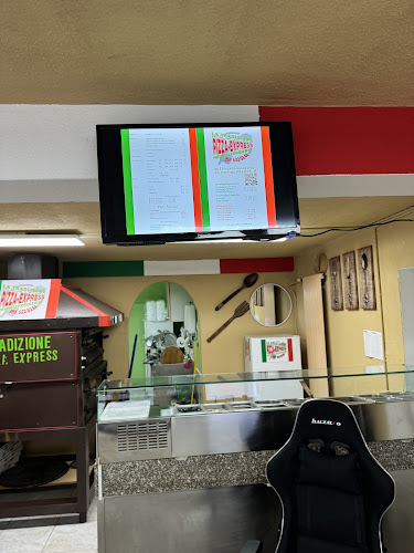 Pizza Express La Tradizione - Gastronomie und Hotellerie