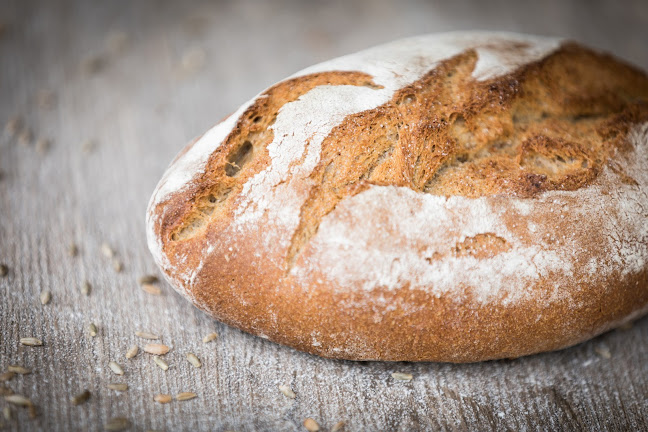 Opinii despre Bäckerei Konditorei Sterchi Bümpliz în Bern - Gastronomie und Hotellerie