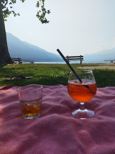 Comentarii opinii despre Wake Inn Bar