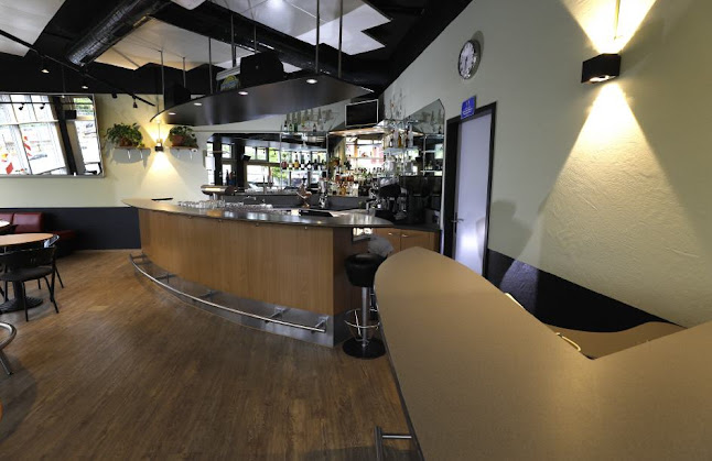 Opinii despre Bar Zur alten Post în Risch-Rotkreuz - Gastronomie und Hotellerie