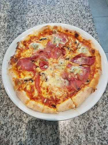 Comentarii opinii despre Weroz Imbiss Café.