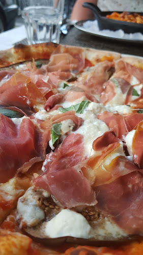 Opinii despre Colosseo în Geneva - Gastronomie und Hotellerie