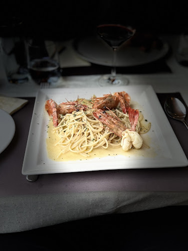 Opinii despre Ristorante Città Vecchia în Unterseen - Gastronomie und Hotellerie