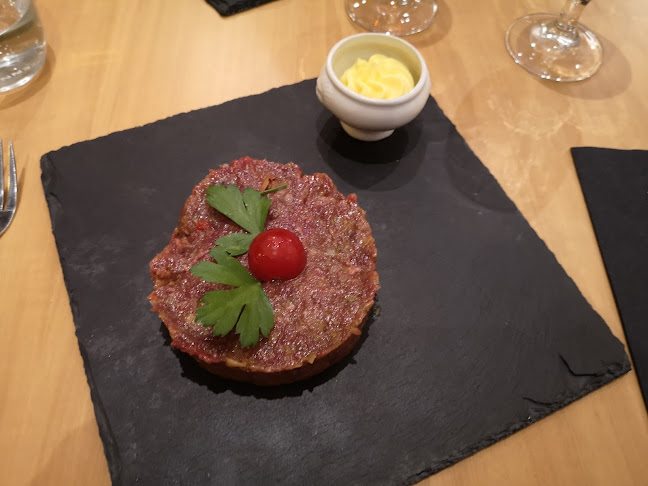 Av. Léopold-Robert 13, 2300 La Chaux-de-Fonds