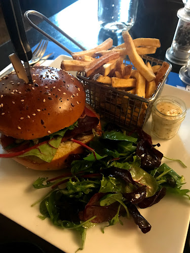 Opinii despre Étoile Blanche în Lausanne - Gastronomie und Hotellerie