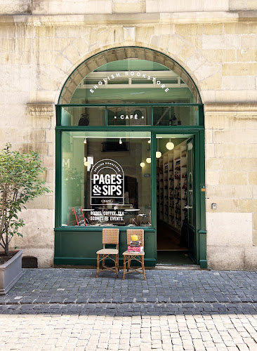 Pages & Sips