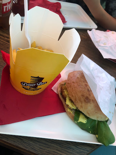 Comentarii opinii despre American Snack