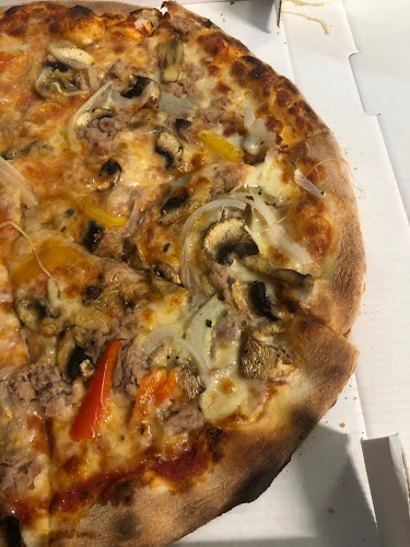 Opinii despre Food Factory Aarberg în Aarberg - Gastronomie und Hotellerie