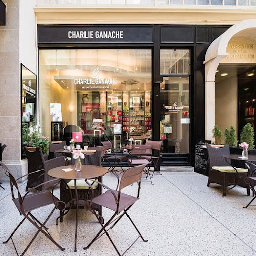 Confédération, Passage des Lions 5, 1204 Genève