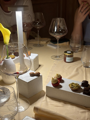 Riva Antonio Caccia 7, 6900 Lugano