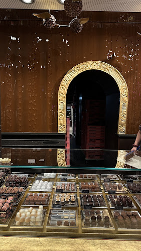 Opinii despre Confiserie Bachmann - Schwanenplatz în Luzern - Gastronomie und Hotellerie