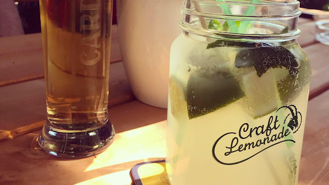 Opinii despre Restaurant Bahnhhöfli în Seewen - Gastronomie und Hotellerie