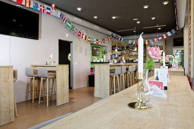 Steel - BAR - CAFE - GELATERIA - Gastronomie und Hotellerie