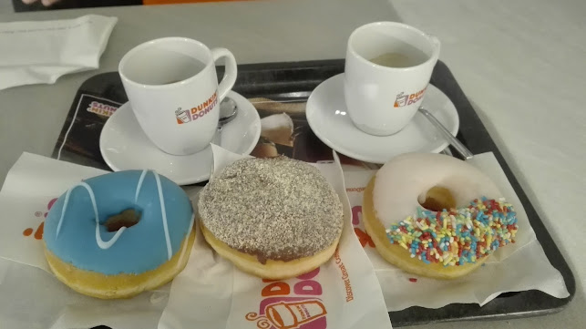 Opinii despre Dunkin' Donuts în Bern - Gastronomie und Hotellerie