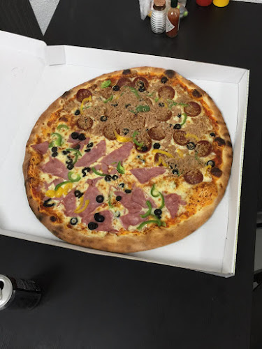 Opinii despre EAT Point Laufen în Laufen - Gastronomie und Hotellerie