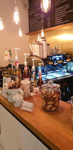 Opinii despre A.PUNTO - Caffè Bistrot Bar Italo-Argentino în St. Gallen - Gastronomie und Hotellerie