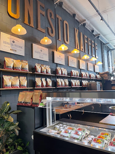 Comentarii opinii despre James Jar & Co.