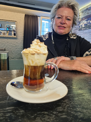 Comentarii opinii despre Consy Bar & Café