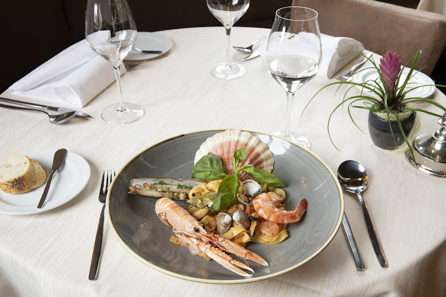 Opinii despre Restaurant Pinte communale în Crissier - Gastronomie und Hotellerie