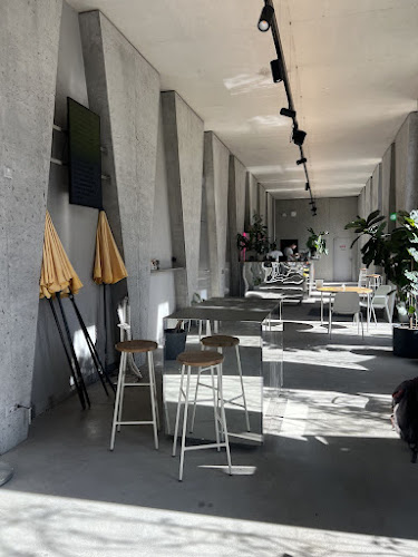 Opinii despre Nude în Zürich - Gastronomie und Hotellerie