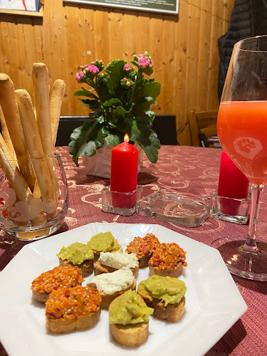 Comentarii opinii despre Chez Calzette - Buvette du FC Hauterive