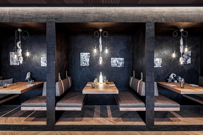 Comentarii opinii despre Atticum