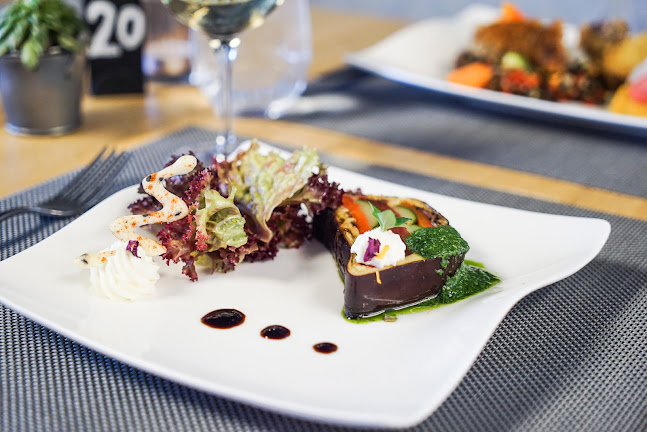 Opinii despre Le No 6 în Vevey - Gastronomie und Hotellerie