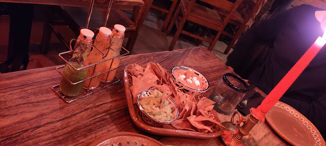 Taqueria Los Cuñados - Gastronomie und Hotellerie