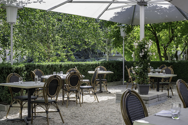 Av. du Théâtre 12, 1003 Lausanne