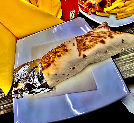 Snack House The Randa - Gastronomie und Hotellerie