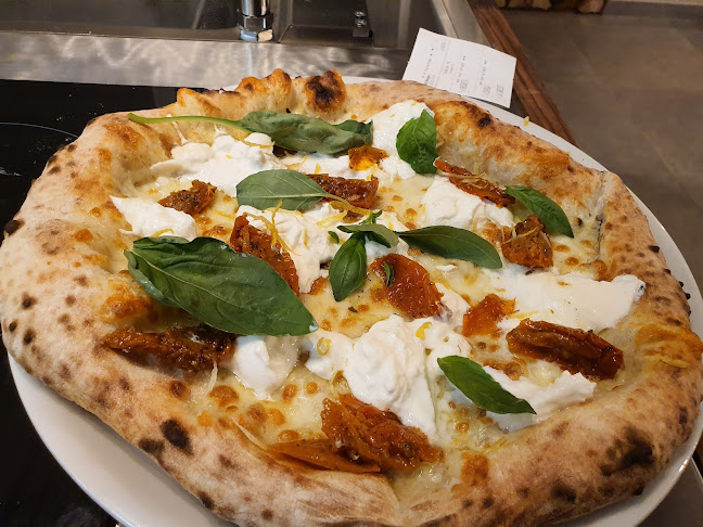 Opinii despre Cibo e Vino în Fribourg - Gastronomie und Hotellerie