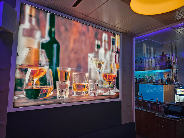 Edi‘s Cafe Bar - Gastronomie und Hotellerie