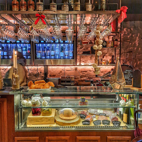 Opinii despre Storchen Weinbar Luzern în Luzern - Gastronomie und Hotellerie