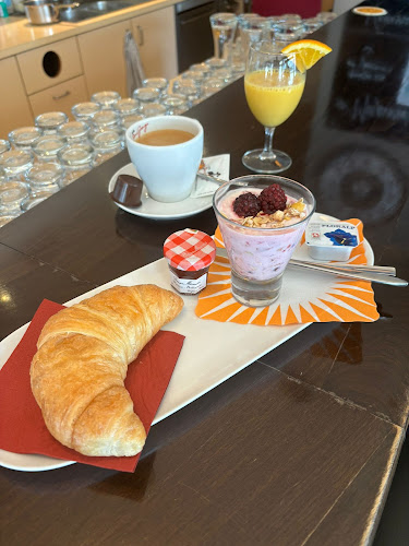 Opinii despre Bistro Ambiente în Thun - Gastronomie und Hotellerie