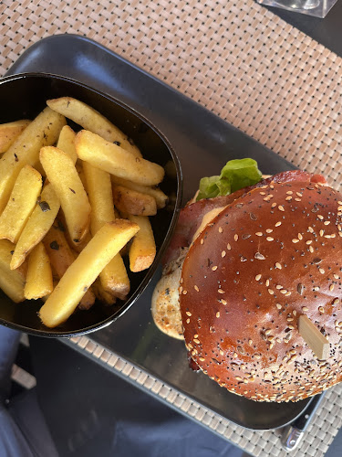 Comentarii opinii despre The BUST - Burger & Steak Restaurant