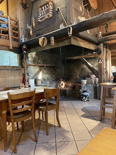 Au Creux du Feu - Gastronomie und Hotellerie