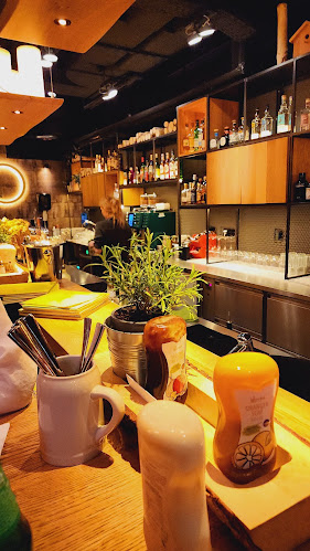 HANS IM GLÜCK - BASEL Steinenvorstadt - Gastronomie und Hotellerie