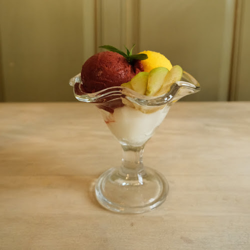 Opinii despre Eiscafé Acero în Basel - Gastronomie und Hotellerie