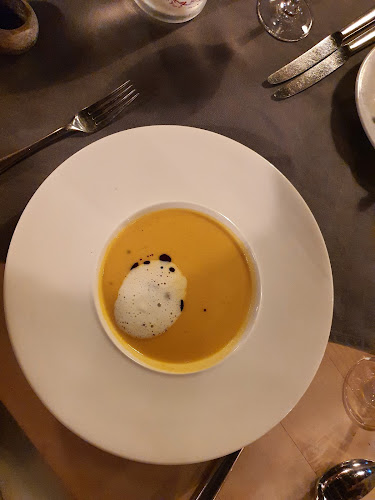 Opinii despre Bergwirtschaft zur Alpgschwänd în Sarnen - Gastronomie und Hotellerie