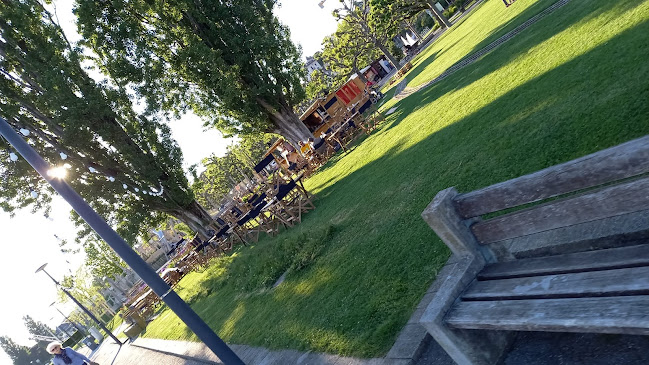 Opinii despre La Besuchée de la compagnie în Pully - Gastronomie und Hotellerie