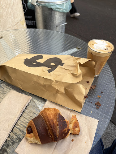 John Baker Bahnhofstrasse - Gastronomie und Hotellerie